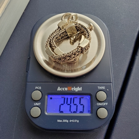 Lois Hill Bracelet - Picture 15 of 16